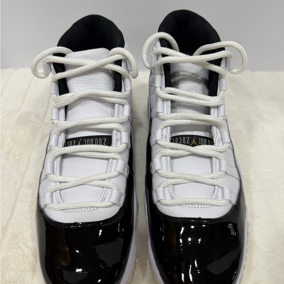 Air Jordan 11 Gratitude 2023 Men’s 11.5 White Black Gold CT8012-170 - Picture 2 of 16